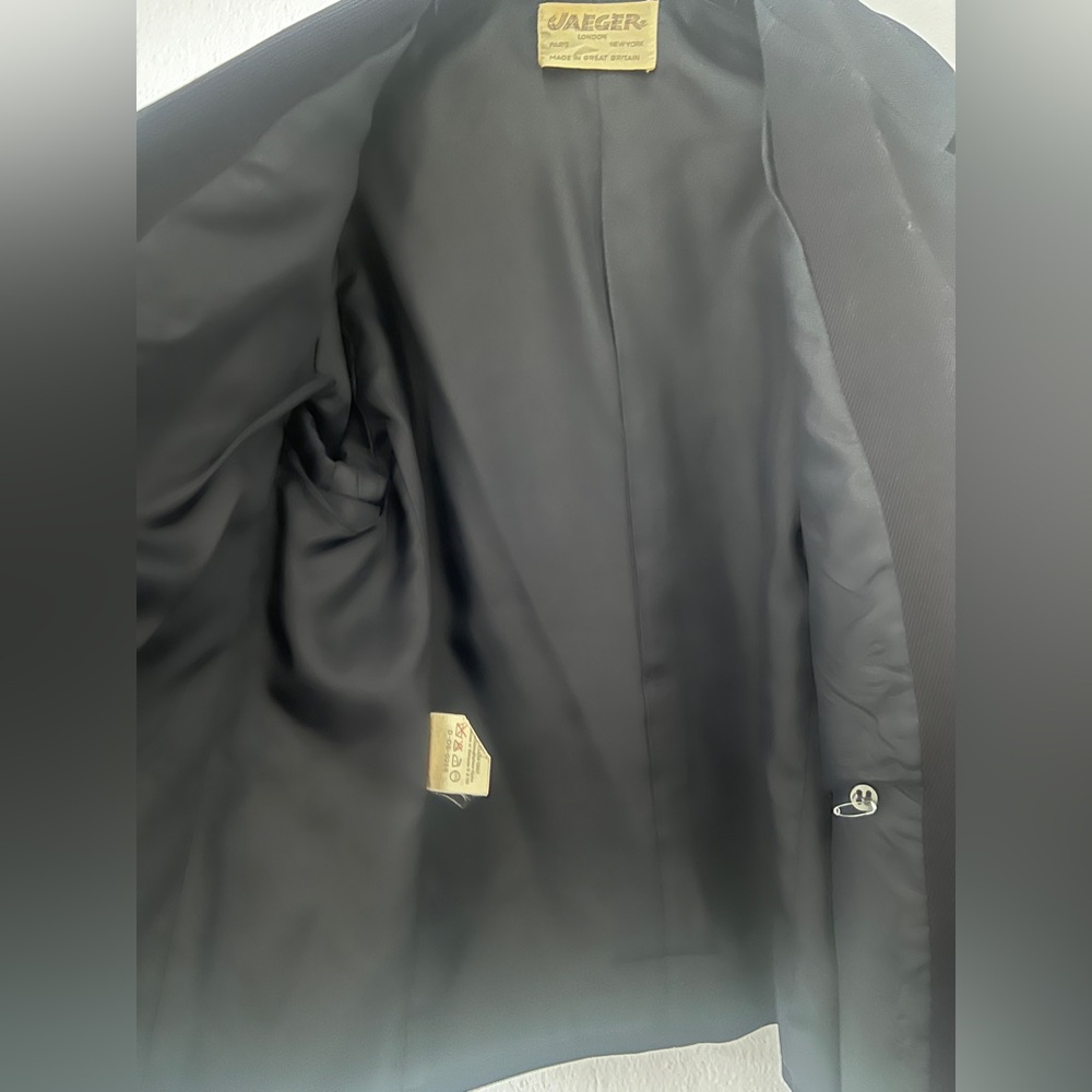 Women's Black Blazer by Jaeger - Picture 5 of 5